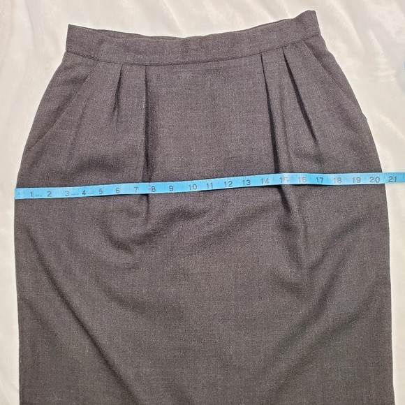 Vintage Christian Dior 100% Wool Gray Skirt sz 10 - Picture 13 of 14